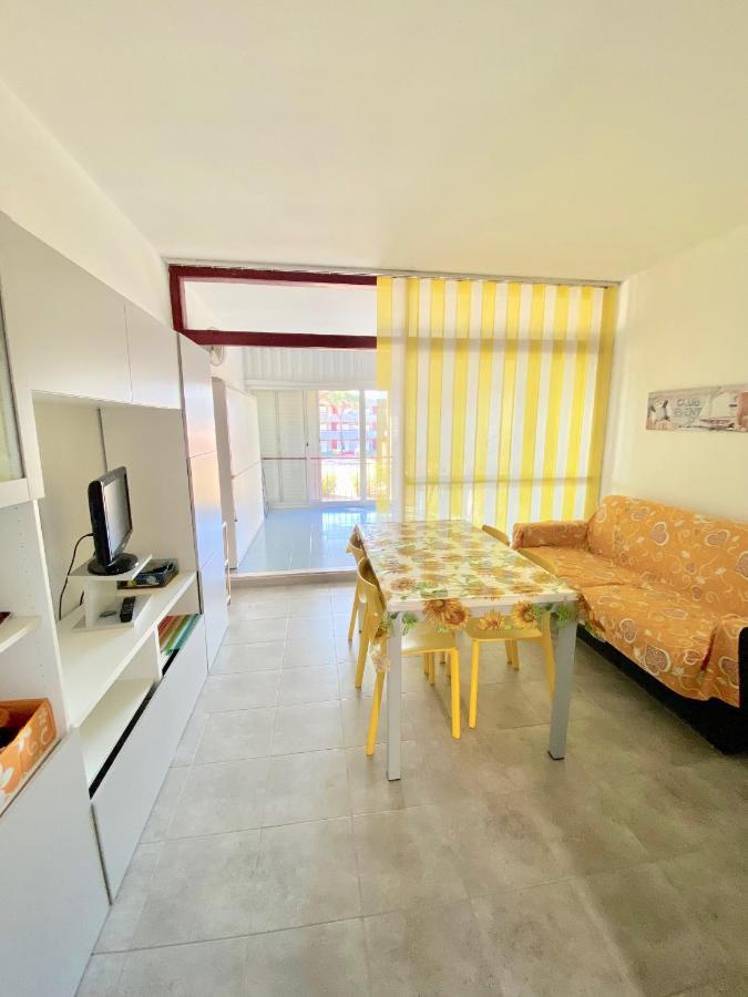 Apartments Via Dei Platani Marina Di Bibbona Exterior photo